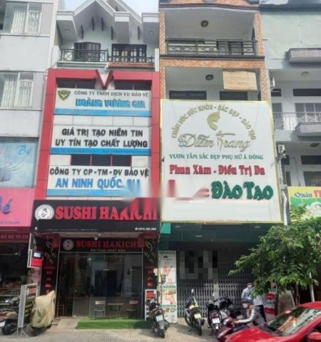 Cho thuê nhà mặt tiền đường Nguyễn Thái Bình quận Tân Bình