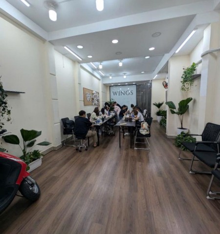 Cho thuê nhà mặt tiền nguyên căn đường Đồng Xoài quận Tân Bình