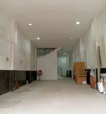 Cho thuê nhà mặt tiền đường Cộng Hòa quận Tân Bình