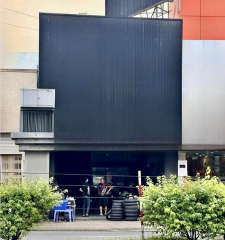 Cho thuê nhà 2 mặt tiền trước sau đường Cộng Hoà quận Tân Bình