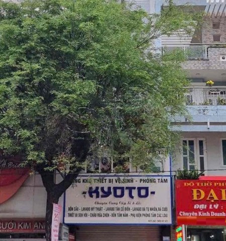 Cho thuê nhà mặt tiền đường Trường Chinh quận Tân Bình
