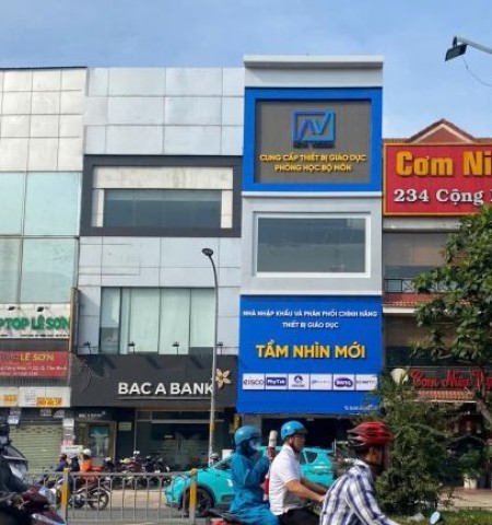 Cho thuê nhà mặt tiền đường Cộng Hòa quận Tân Bình