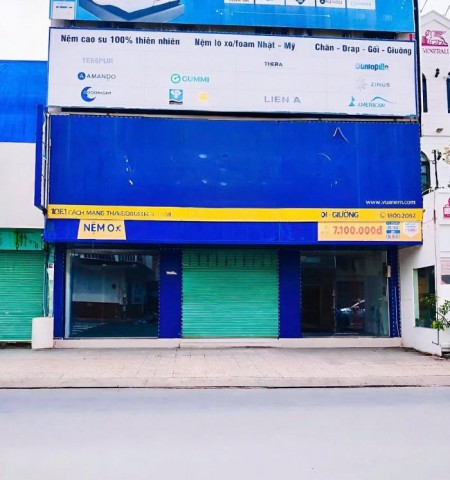 Cho thuê nhà mặt tiền đường Cách Mạng Tháng 8 quận Tân Bình