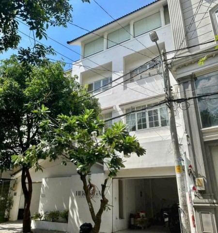 Cho thuê nhà mặt tiền đường Bàu Cát 3