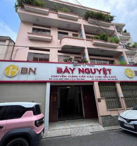 Cho thuê nhà mặt tiền đường Ca Văn Thỉnh quận Tân Bình