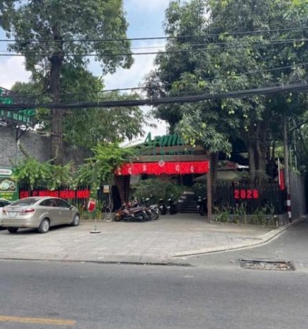 Cho thuê nhà góc 2 mặt tiền 22 Phan Huy Ích quận Tân Bình