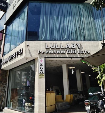 Cho thuê nhà mặt tiền 26A Út Tịch quận Tân Bình