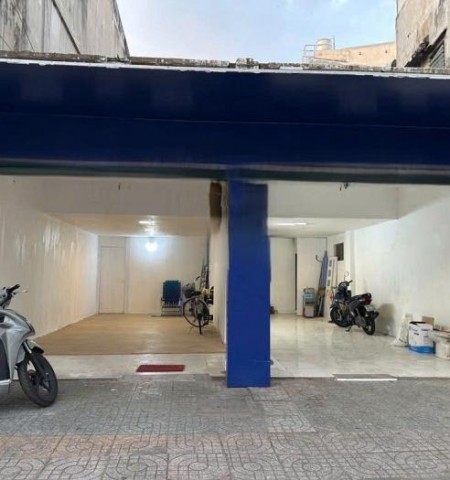 Cho thuê nhà mặt tiền 692-694 Cách Mạng Tháng 8 quận Tân Bình