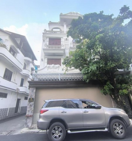 Cho thuê nhà 2 mặt tiền số 5 Yên Thế quận Tân Bình