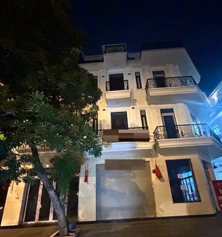 Cho thuê nhà mặt tiền đường Trịnh Đình Trọng quận Tân Phú