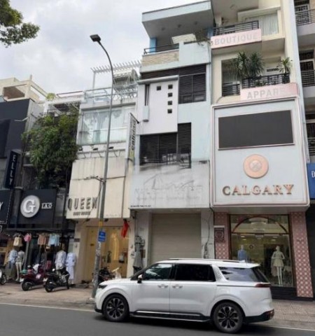 Cho thuê nhà mặt tiền đường Nguyễn Hữu Dật quận Tân Phú