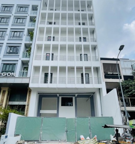 Tòa nhà cho thuê 181-183 Cô Giang Quận 1
