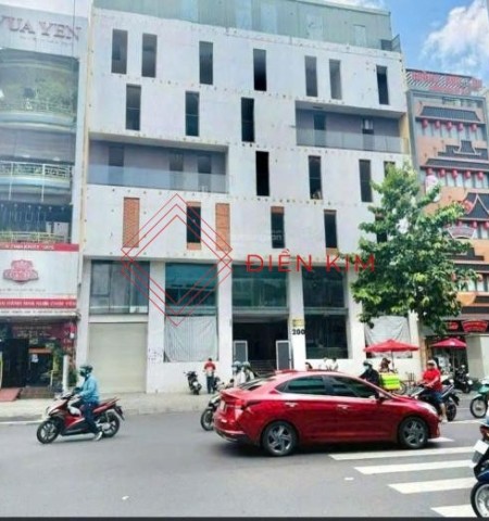 Tòa nhà cho thuê mặt tiền đường Nguyễn Tri Phương Quận 10