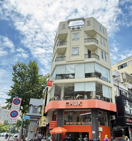 Tòa nhà cho thuê mặt tiền 213-215 Ba Tháng Hai Quận 10