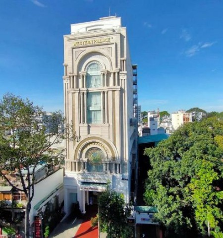 Cho thuê tòa nhà mặt tiền 443-445 Lê Hồng Phong Quận 10