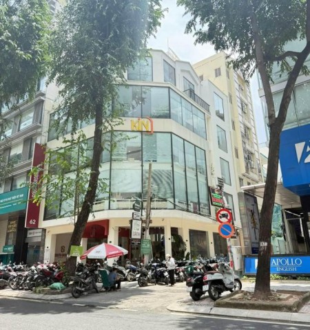 Tòa nhà cho thuê góc 2 mặt tiền 62 Phạm Ngọc Thạch Quận 3
