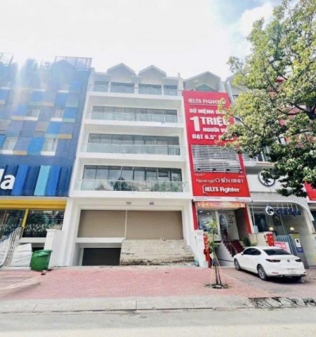 Tòa nhà cho thuê mặt tiền 125-127 Nguyễn Thị Thập Quận 7