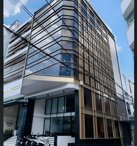 Cho thuê tòa nhà hai mặt tiền đường võ Oanh