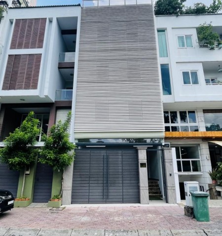 Tòa nhà cho thuê 2C13 Trường Sa Quận Bình Thạnh