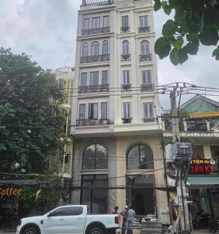 Tòa nhà cho thuê mặt tiền 26D Thanh Đa Quận Bình Thạnh