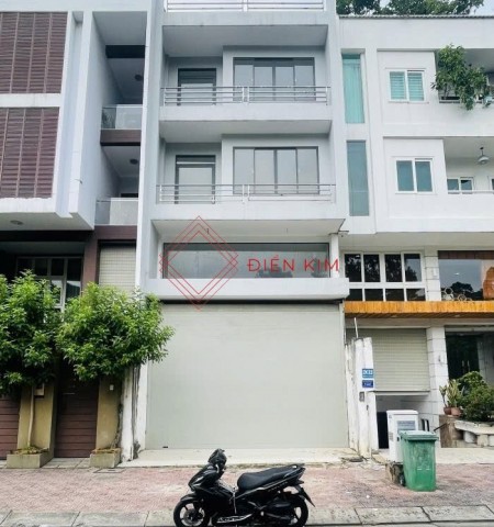 Tòa nhà cho thuê 2C13 Trường Sa Quận Bình Thạnh