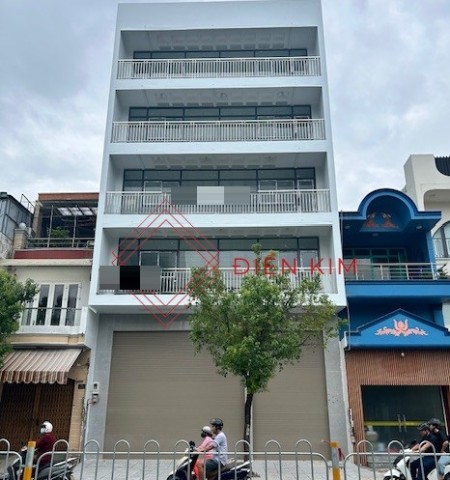 Tòa nhà cho thuê mặt tiền đường Nguyễn Sơn Quận Tân Phú