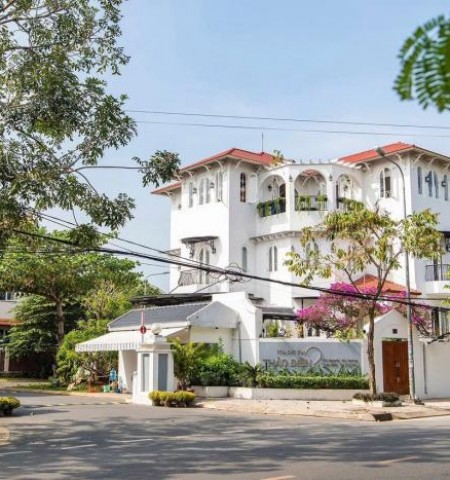 Cho thuê nhà mặt tiền đường Nguyễn Văn Hưởng Thảo Điền Quận 2