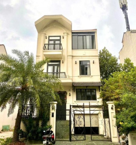 Cho thuê biệt thự mặt tiền đường số 40 Trần Não Quận 2