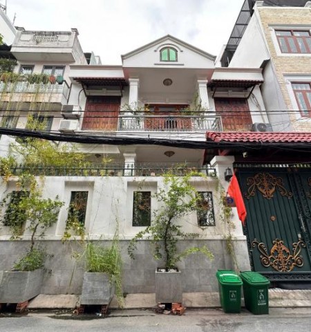 Cho thuê biệt thự đường Trúc Đường Quận 2