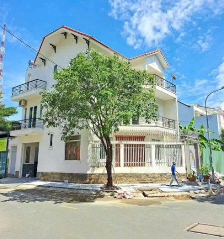 Cho thuê villa 2 mặt tiền đường Trần Lựu khu An Phú An Khánh Quận 2.